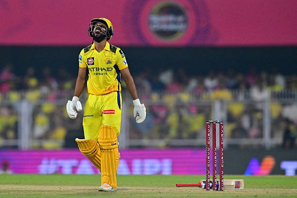  Chennai Super Kings' captain Ruturaj Gaikwad reacts after he was hit by the ball during the Indian Premier League (IPL) Twenty20 cricket match between Rajasthan Royals and Chennai Super Kings 